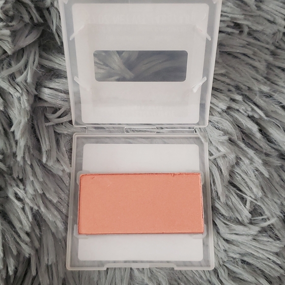 Mary Kay Blush - Picture 2 of 2
